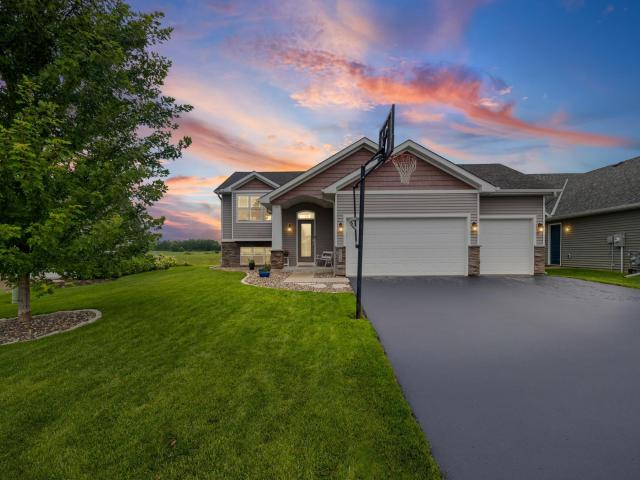 6679 210th Street W Farmington MN 55024 - MLS# 7098886