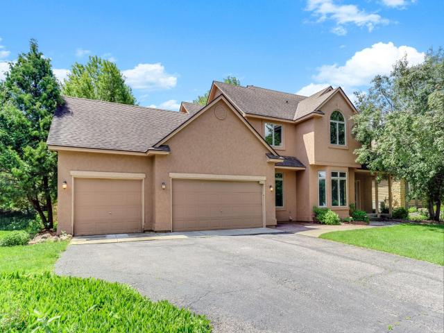 2413 Bridle Creek Trail Chanhassen MN 55317 - MLS# 7099000