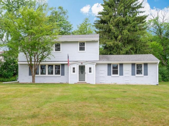 8108 Ensign Curve Bloomington MN 55438 - MLS# 7099015