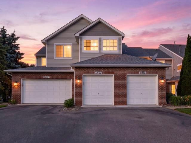 11692 Langford Circle Unit 702 Burnsville MN 55337 - MLS# 7099250