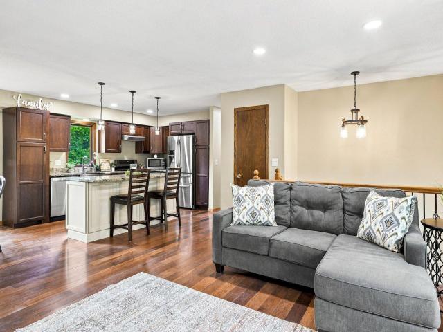 13216 Parkwood Drive Burnsville MN 55337 - MLS# 7099332