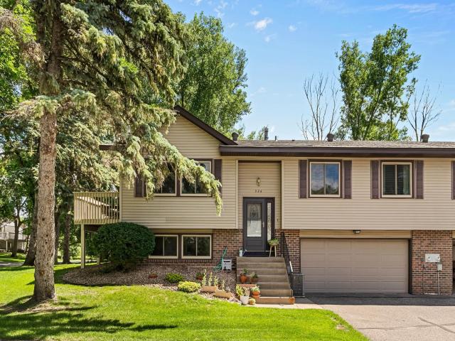 926 Sherwood Road Saint Paul MN 55126 - MLS# 7099563