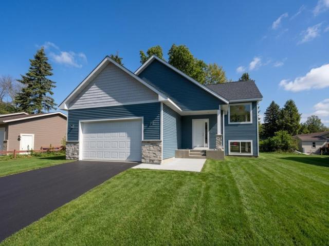 1312 Robinwood Lane Faribault MN 55021 - MLS# 7099614