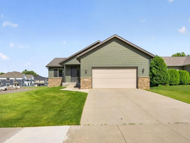 4998 55th Avenue NW Rochester MN 55901 - MLS# 7099710