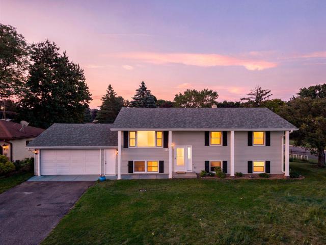 2162 Maple Lane E Saint Paul MN 55109 - MLS# 7099738