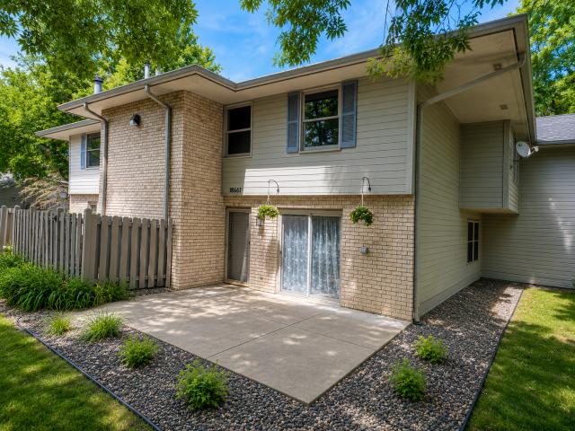 18661 Clear View Court Minnetonka MN 55345 - MLS# 7099866