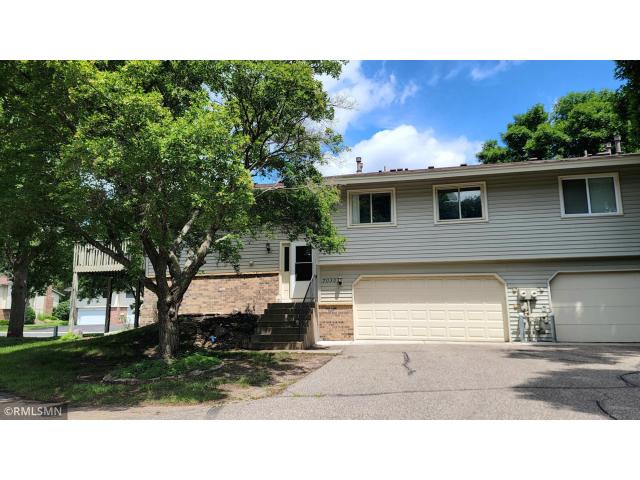 7030 Pima Lane Chanhassen MN 55317 - MLS# 7099943