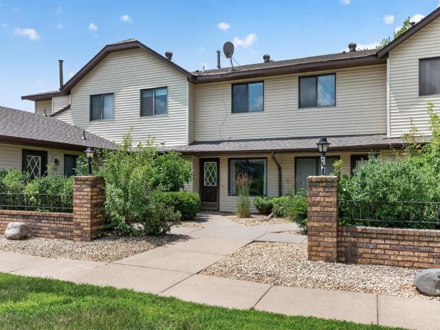 1554 Helmo Avenue N Saint Paul MN 55128 - MLS# 7099950