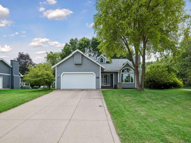 17195 Daniel Lane Eden Prairie MN 55346 - MLS# 7100445