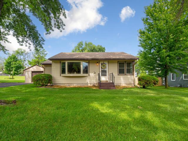 142 22nd Avenue SW Faribault MN 55021 - MLS# 7100553