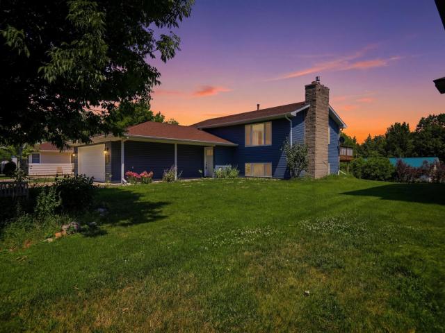 717 Colonial Circle Faribault MN 55021 - MLS# 7100884