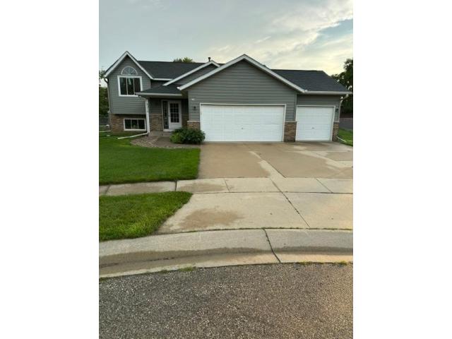 5319 Highgrove Lane NW Rochester MN 55901 - MLS# 7101240