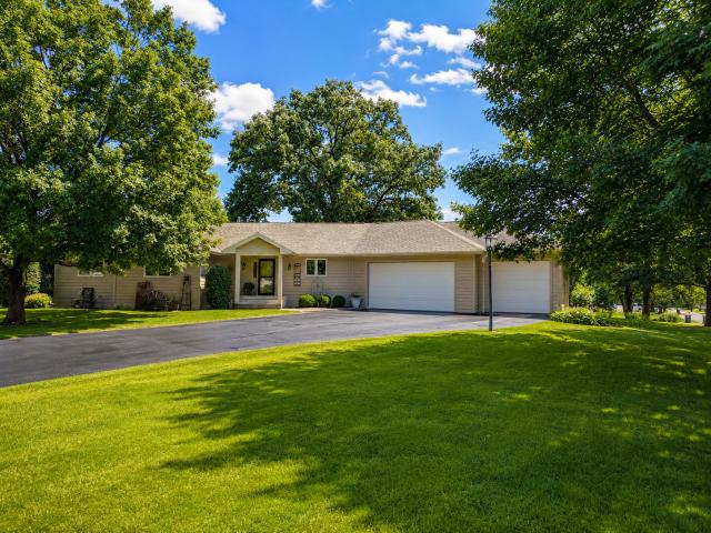 101 Anglewood Drive Kenyon MN 55946 - MLS# 7101418