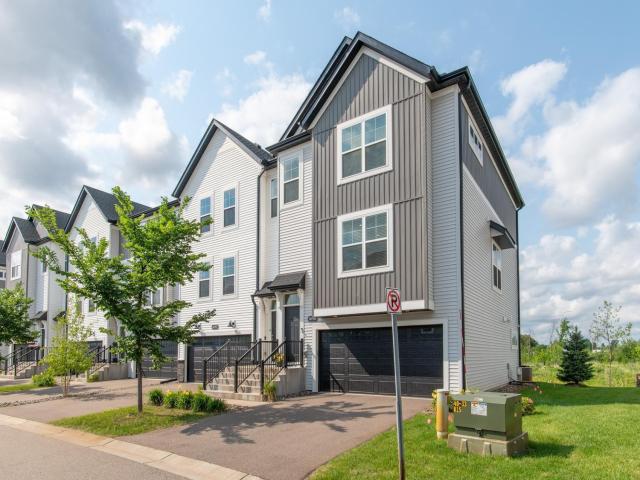 8658 London Circle NE Unit E Minneapolis MN 55449 - MLS# 7101456