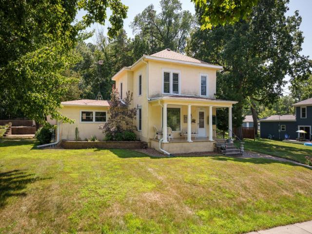 201 W Colvill Street Cannon Falls MN 55009 - MLS# 7101571