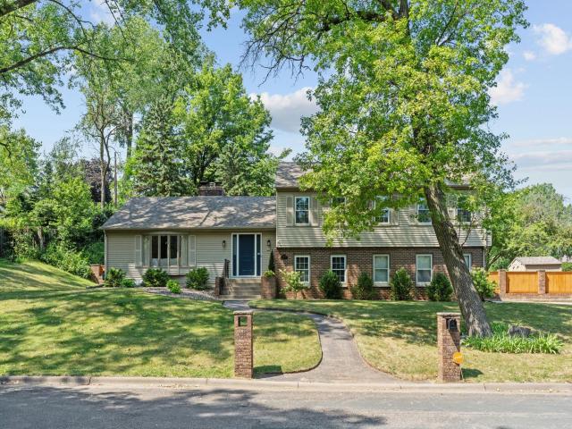13500 Clinton Place Burnsville MN 55337 - MLS# 7101796