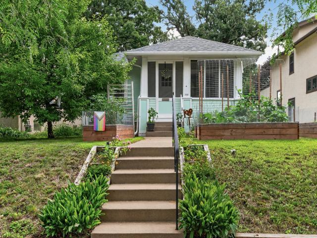 2555 Mckinley Street NE Minneapolis MN 55418 - MLS# 7102047