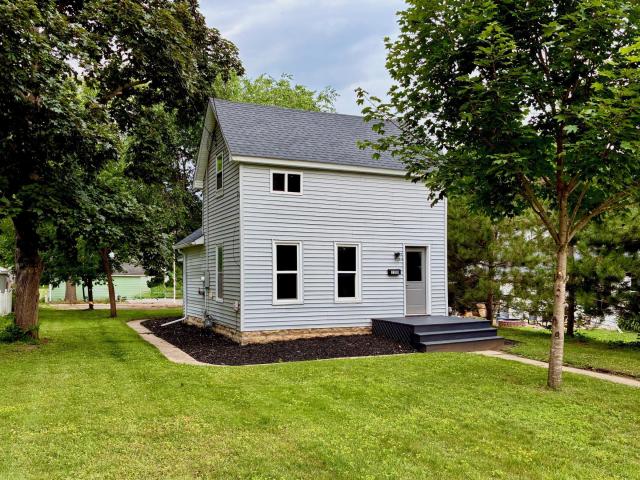 1308 Norwood Street Red Wing MN 55066 - MLS# 7102119