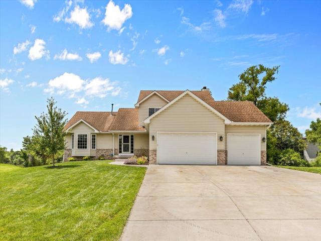9142 Harpers Court NE Minneapolis MN 55449 - MLS# 7102229