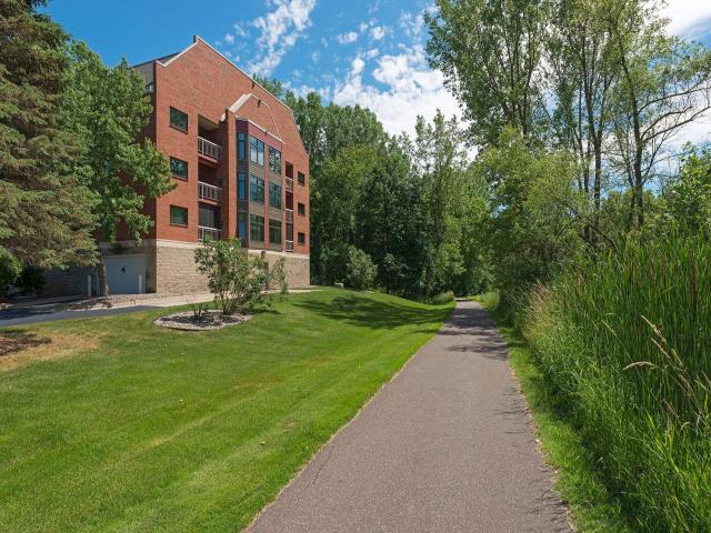 500 County Road B W Unit 235 Saint Paul MN 55113 - MLS# 7102312