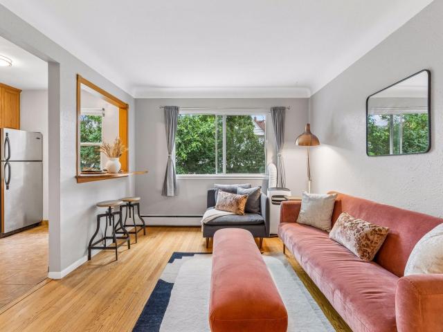656 Ashland Avenue Unit 7 Saint Paul MN 55104 - MLS# 7102535