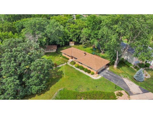 2300 Oakwood Drive Burnsville MN 55306 - MLS# 7102607