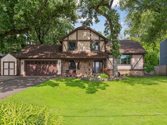 2480 Ariel Street N Saint Paul MN 55109 - MLS# 7102613
