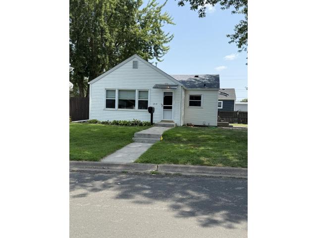 213 14th Avenue S South Saint Paul MN 55075 - MLS# 7102660