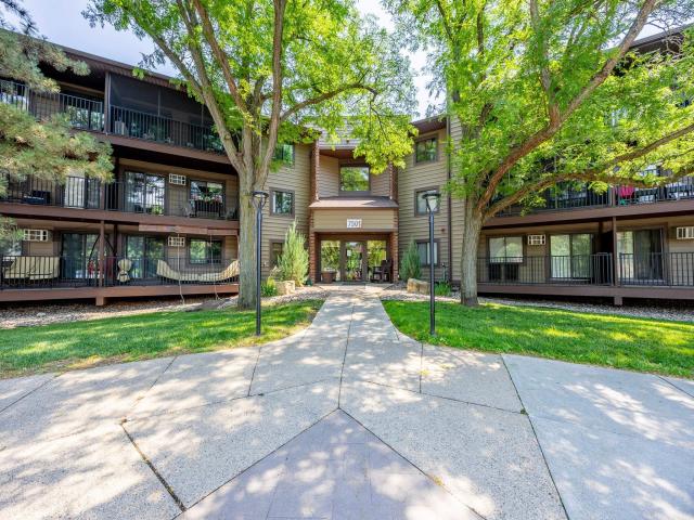 7501 W 101st Street Unit 206 Minneapolis MN 55438 - MLS# 7102716