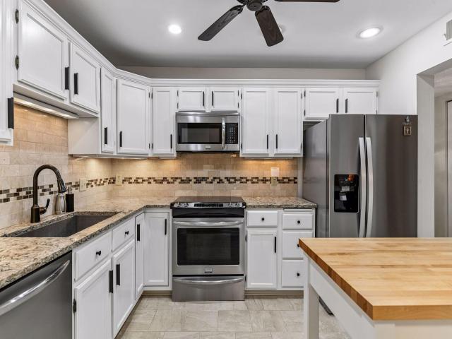 6085 Rowland Road Unit 207 Minnetonka MN 55343 - MLS# 7102756