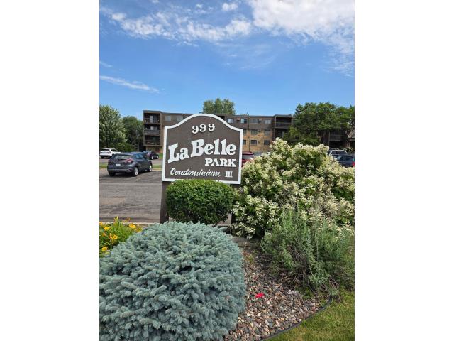 999 41st Avenue NE Unit 307 Minneapolis MN 55421 - MLS# 7102963