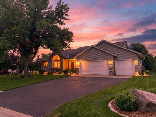9148 211th Street W Lakeville MN 55044 - MLS# 7102994