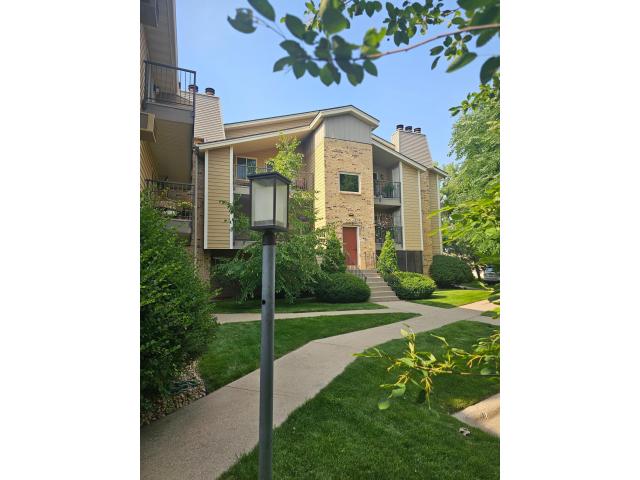 2240 Ridge Drive Unit 33 Minneapolis MN 55416 - MLS# 7103022