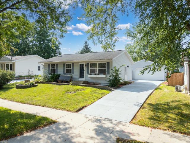 622 30th Street NE Rochester MN 55906 - MLS# 7103155