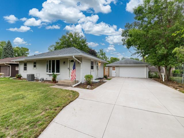 8739 Hadley Avenue S Cottage Grove MN 55016 - MLS# 7103434