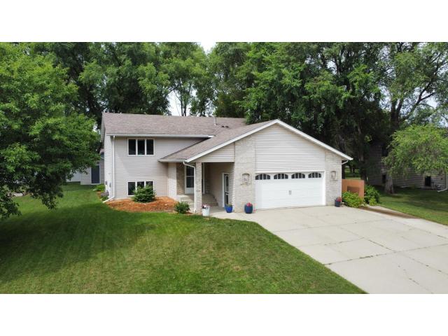 210 Ridgecrest Drive Cannon Falls MN 55009 - MLS# 7103446