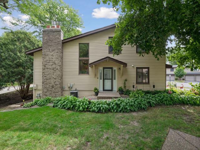 5722 Hyland Courts Drive Minneapolis MN 55437 - MLS# 7103469