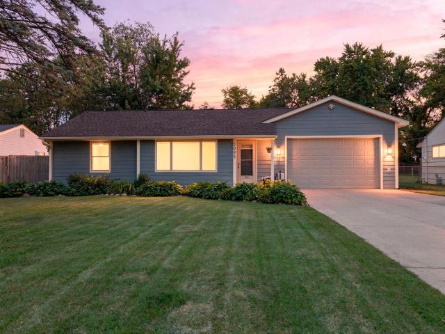 2095 Blomquist Avenue White Bear Lake MN 55110 - MLS# 7103474