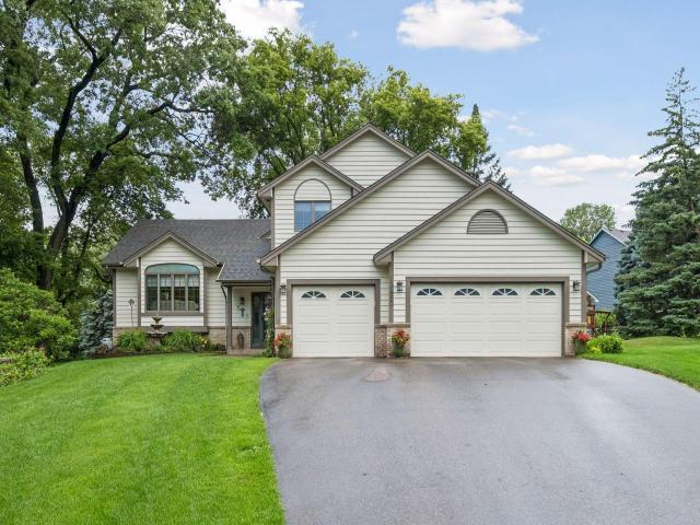 13480 Georgia Court Apple Valley MN 55124 - MLS# 7103781