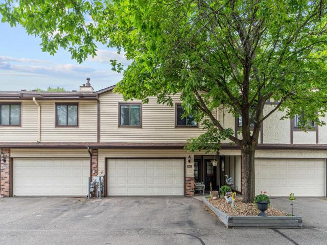 8545 Maplebrook Parkway N Minneapolis MN 55445 - MLS# 7103844
