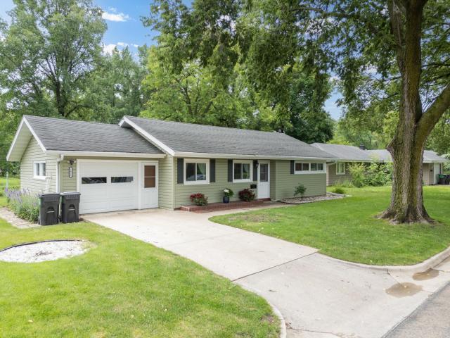 1426 Graham Court SE Rochester MN 55904 - MLS# 7103881