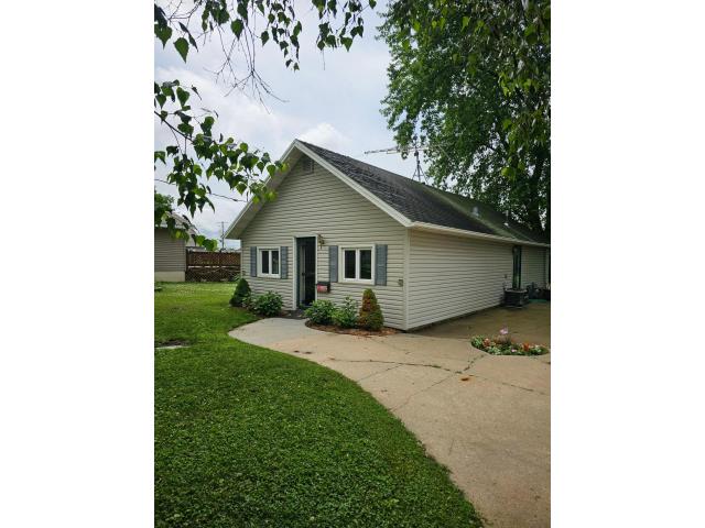 606 3rd Street SW Stewartville MN 55976 - MLS# 7103911