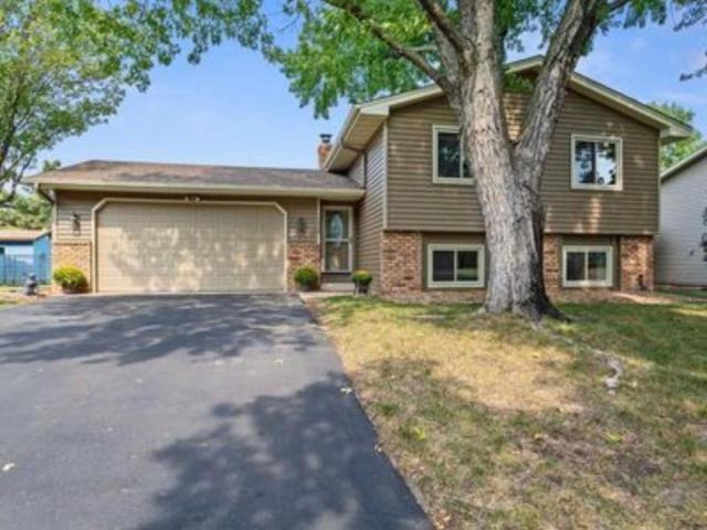 7518 Humboldt Circle N Minneapolis MN 55444 - MLS# 7103984