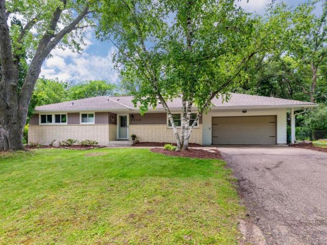 5936 Woodland Circle Minnetonka MN 55345 - MLS# 7104046