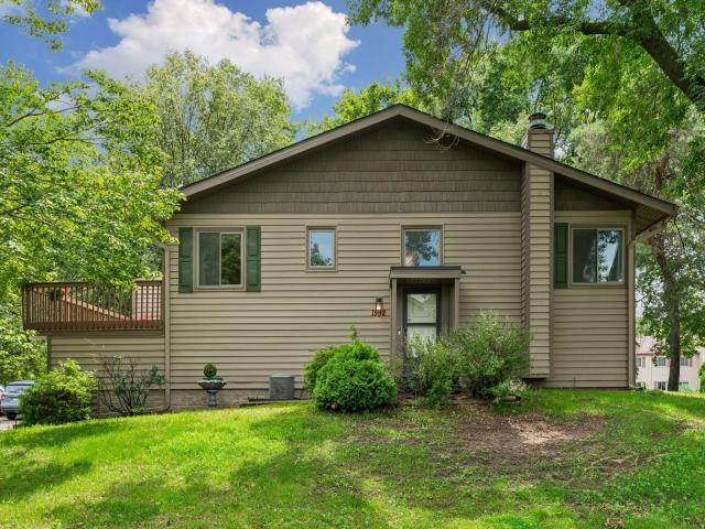 1592 Bellows Street Saint Paul MN 55118 - MLS# 7104113