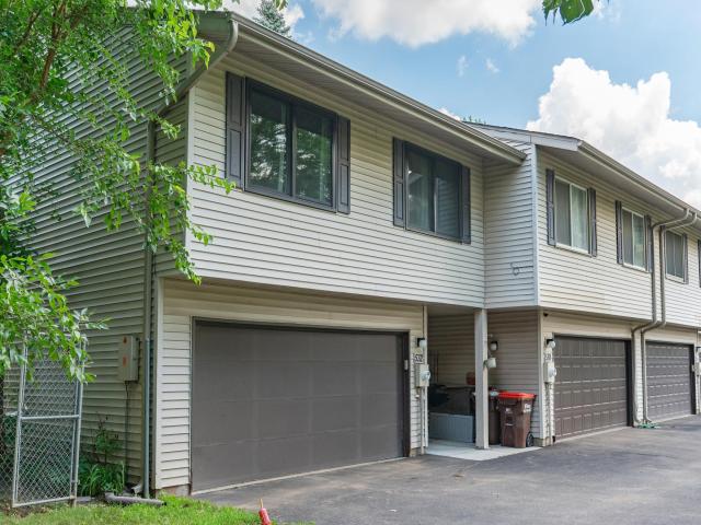 532 Pleasant Drive Hastings MN 55033 - MLS# 7104163