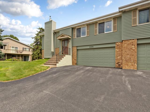 5226 Beachside Drive Hopkins MN 55343 - MLS# 7104209