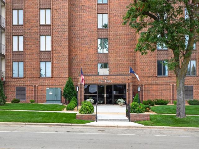 317 6th Avenue SW Unit 206 Rochester MN 55902 - MLS# 7104381