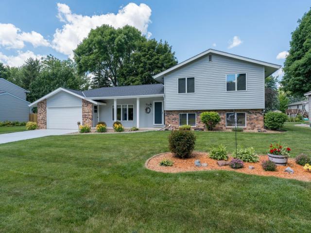 1028 Shady Oak Drive Mankato MN 56003 - MLS# 7104539