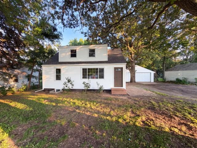 2084 Hillview Road North Saint Paul MN 55112 - MLS# 7104653